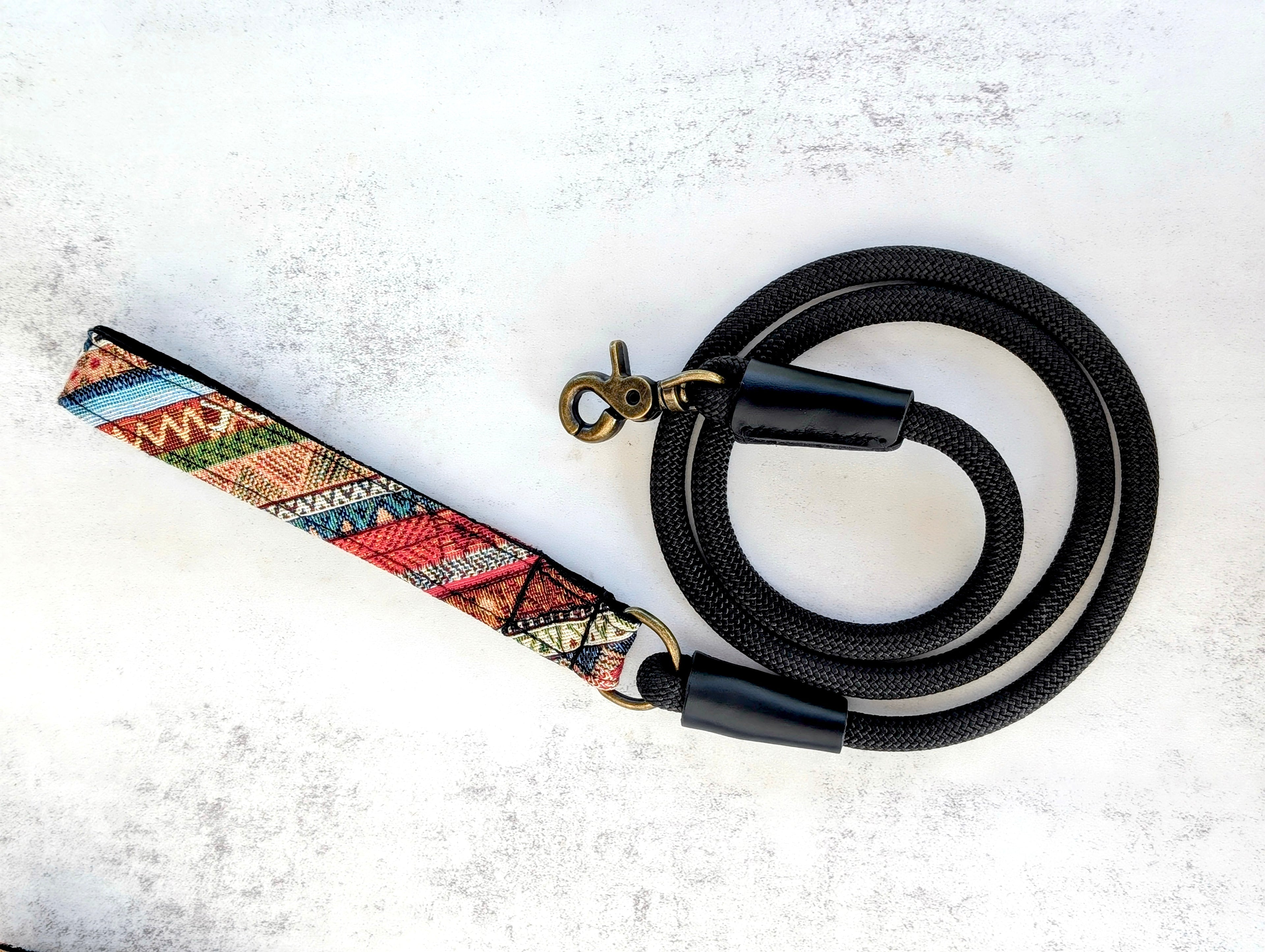 Hybrid Boho Black Rope Lead
